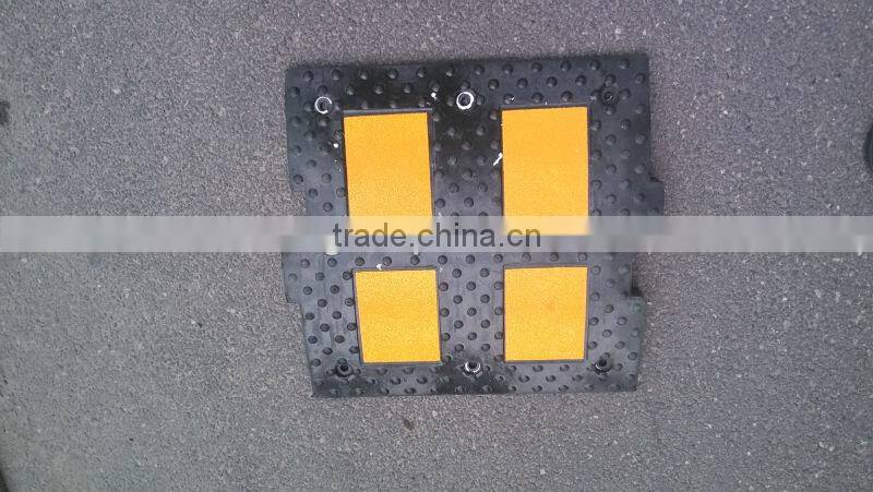 2014 heavy duty and best price rubber speed hump, road speed bump