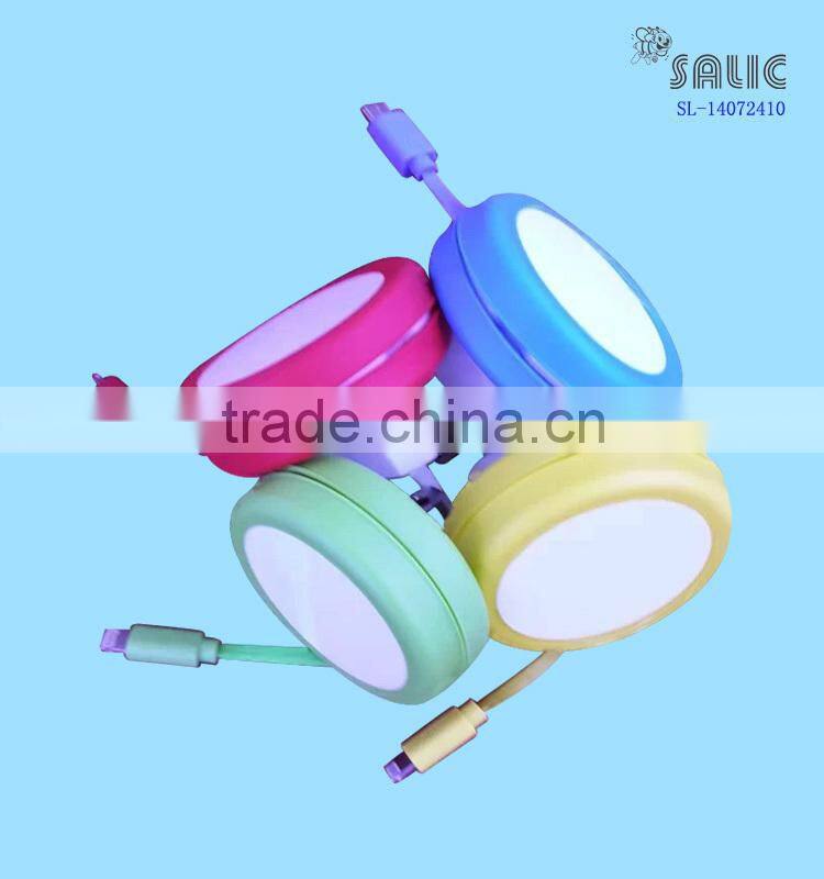 2015 Stylish Circle Wall charger with 1m data cable for iphone