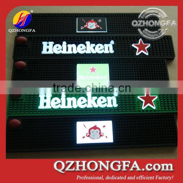 Silicone mobile phone holder with earphone wrap