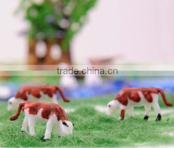 HO scale plastic color cow for 1:87
