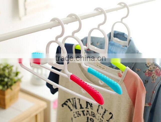 Magic Home Travel Portable Folding Plastic Clothes Hanger Shirt Drying Rack Hook