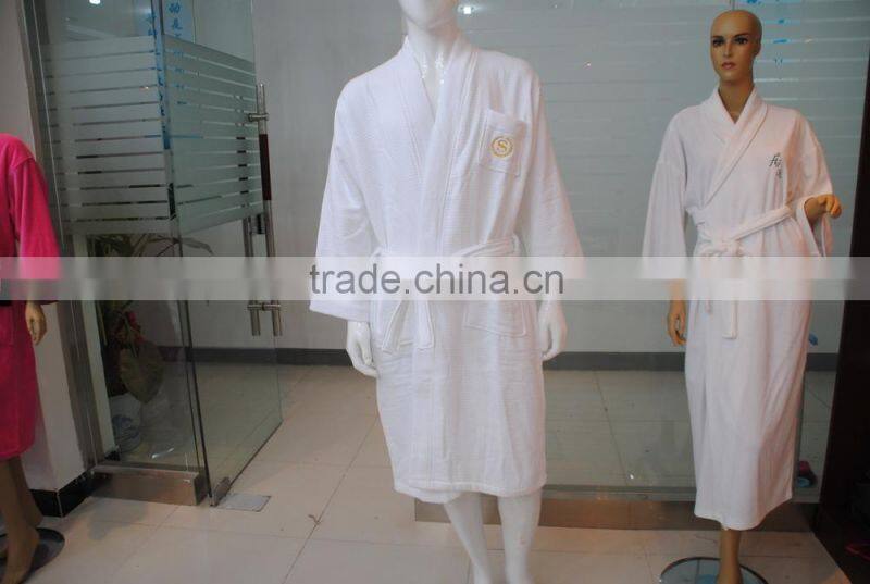 Cotton Waffle Velour Bathrobe Fancy Warm Sleepwear Hot Sale Hotel Bath Robe With Embroidery