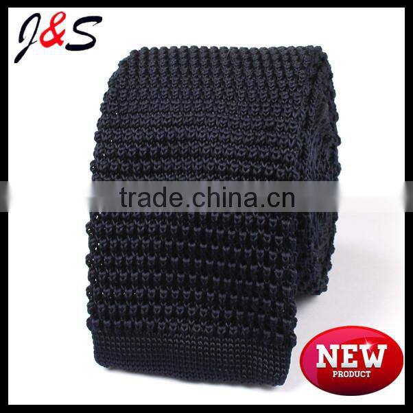 new arrival red blue stripes knitted tie KT062