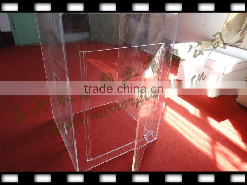 custom acrylic showcase