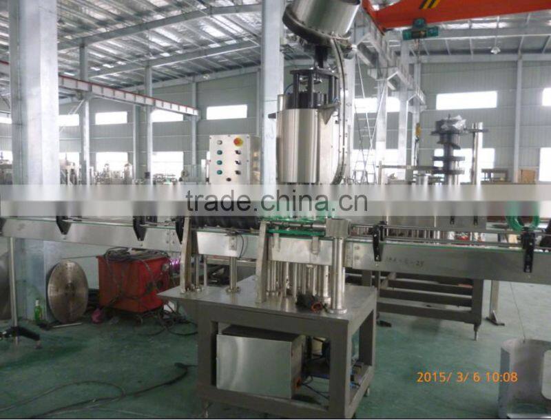 Glass bottle crown cap carbonated drink filling machine