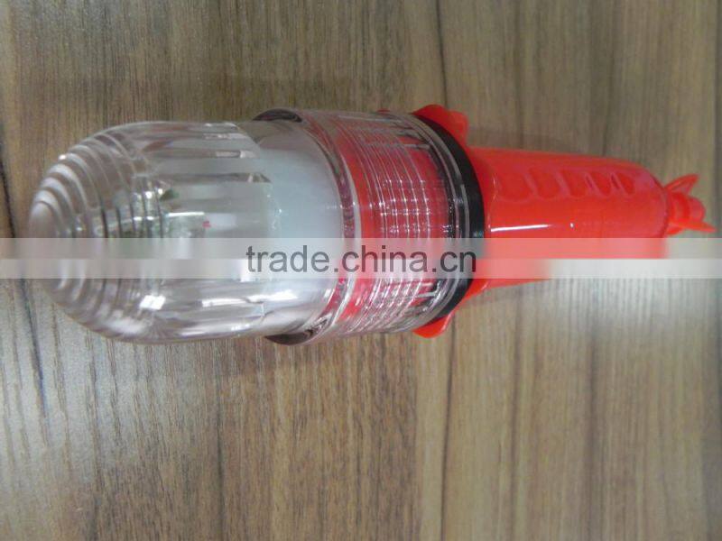 Underwater attracting fish lamp