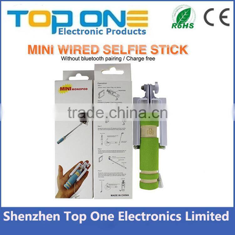 Newly factory supply CE ROHS FCC certificated foldable supreme mini anti slip selfie stick