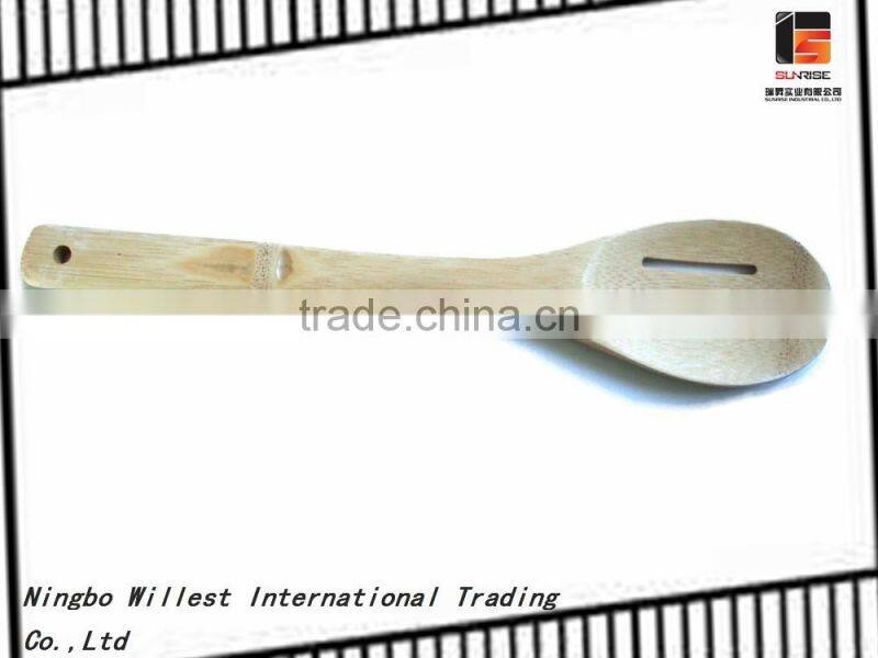 Bamboo shovel in natural color
