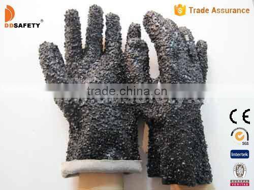 DDSAFETY Hot Sale PVC Gloves Black PVC Rough Chip On The Palm Back Safety Gloves