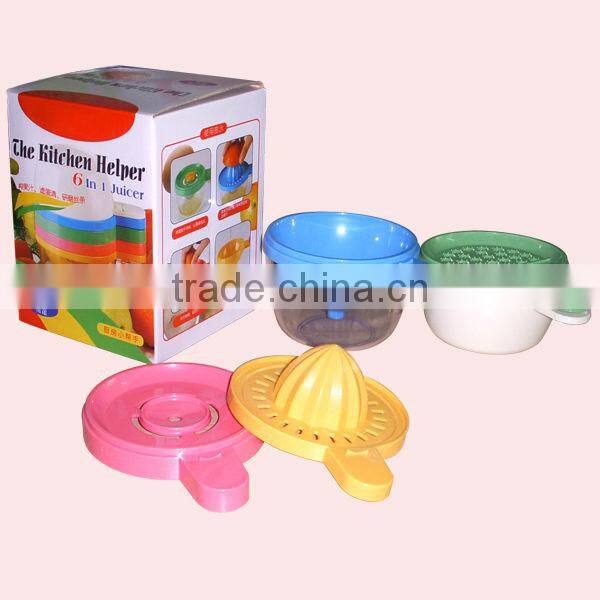 Colorful Plastic Manual Juicer