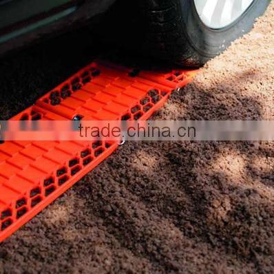 4wd/offroad/4x4 Sand track Recovery track Snow track Sand ladder Tyre grip traction tracks Rescue gripper escaper mats