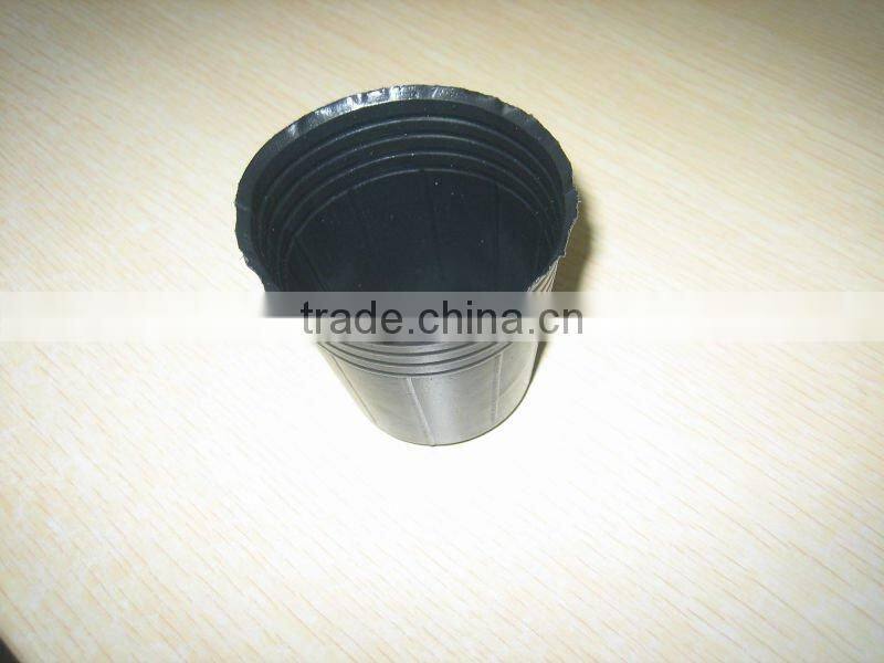 black flower plastic nursery pots