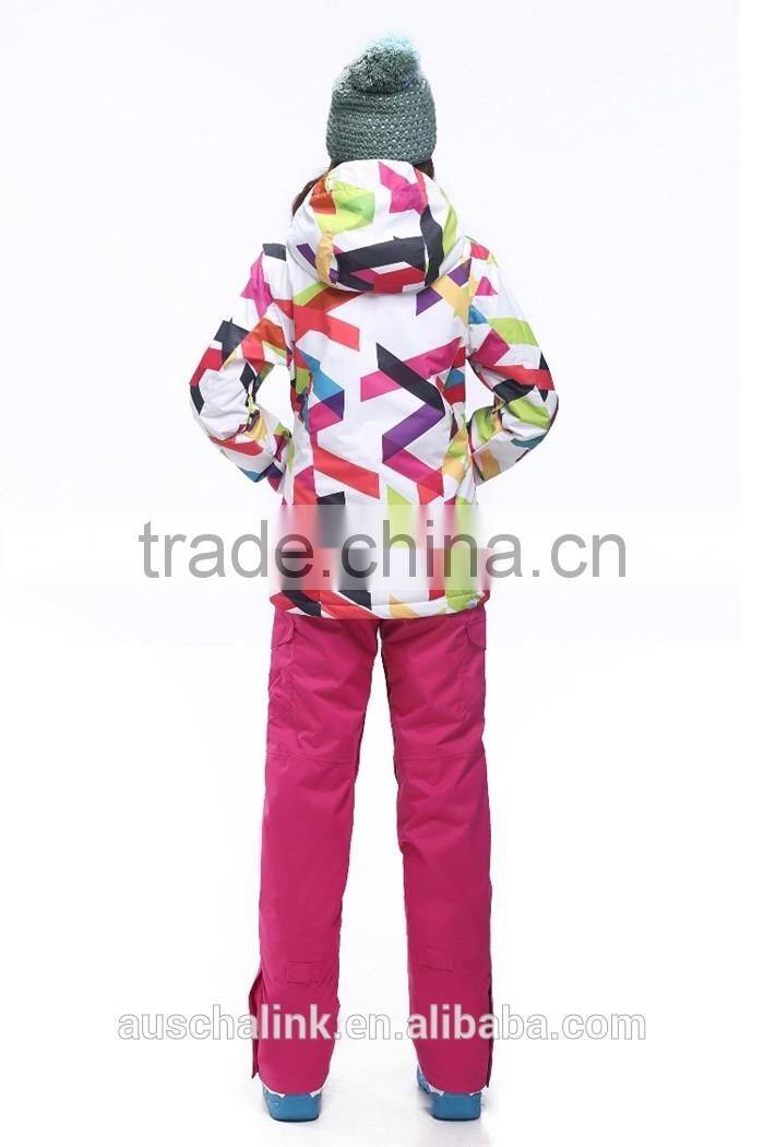 new style winter outdoor ladies waterproof and windproof ski jacket