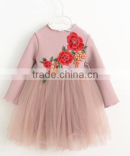 The new autumn and winter children 's clothing girls' long - sleeved lace dress