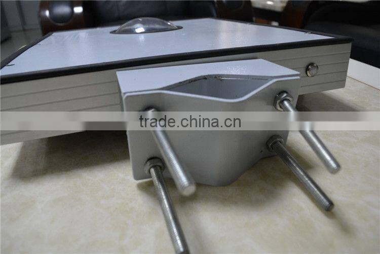 High lumen solar power outdoor solar gate post pillar light