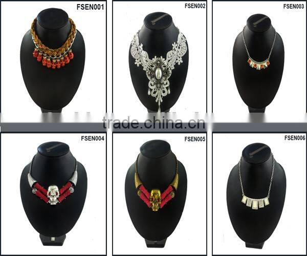 2016 Trendy Chunky Design Accessories Zinc Alloy Rhinestone Green Zircon Necklace With Gold Bohemian Chain