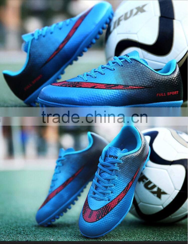 Hot Selling Soccer Shoes New Cool Breathable Men Football Shoe
