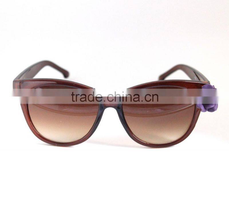 2015 made in china wholesale Plastic flower Fashion sunglasses