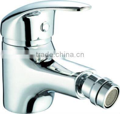 BRASS TRIANGLE BEDIT FAUCET