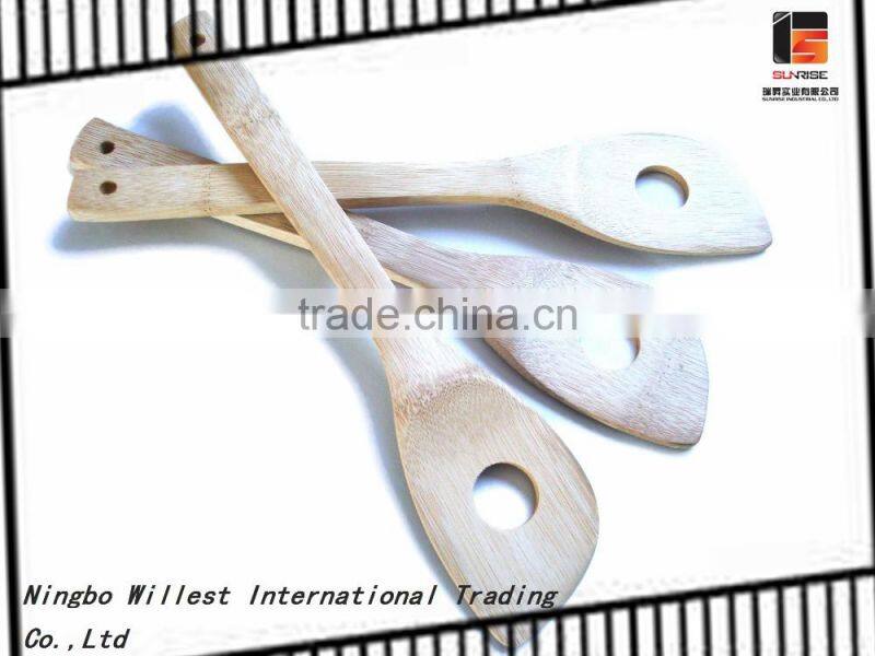 Kitchen accessories made of bamboo