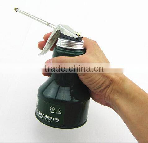 Metal spout high pressure olier with 350g capacity