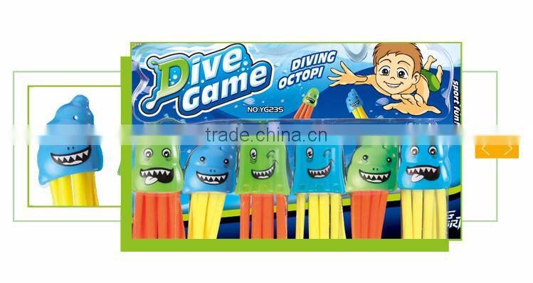 Wholesale cheap bulk cartoon set mini plastic jellyfish toy