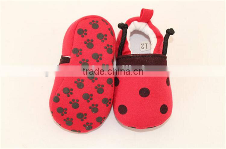 Adorable bettle pattern cotton baby booties