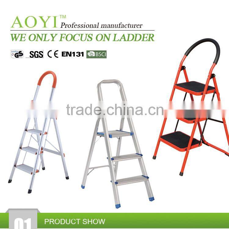 EN131-approved red color steel ladder with handrail