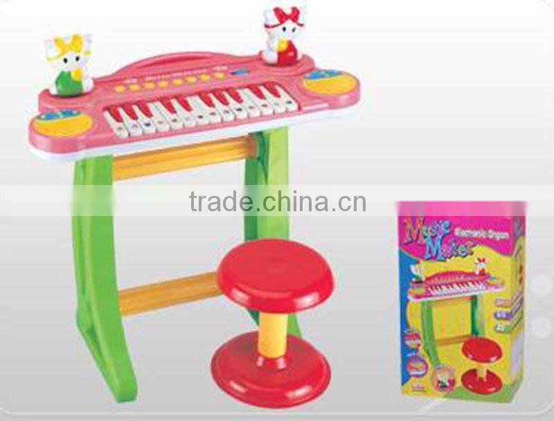 Funny plastic electric keyboard, musical instrument