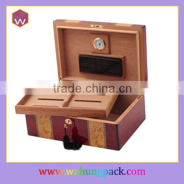 Lacquered cigar boxes cases wood design with inner cigar tray