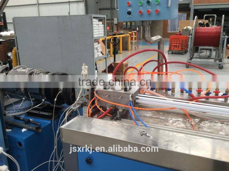 China supplier UPVC/PE/PP wood profile extrusion manufacturers machine