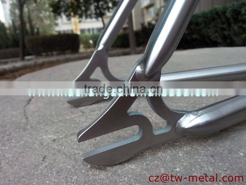2016 fashionable Titanium track bike frame customized titanium bicycle part