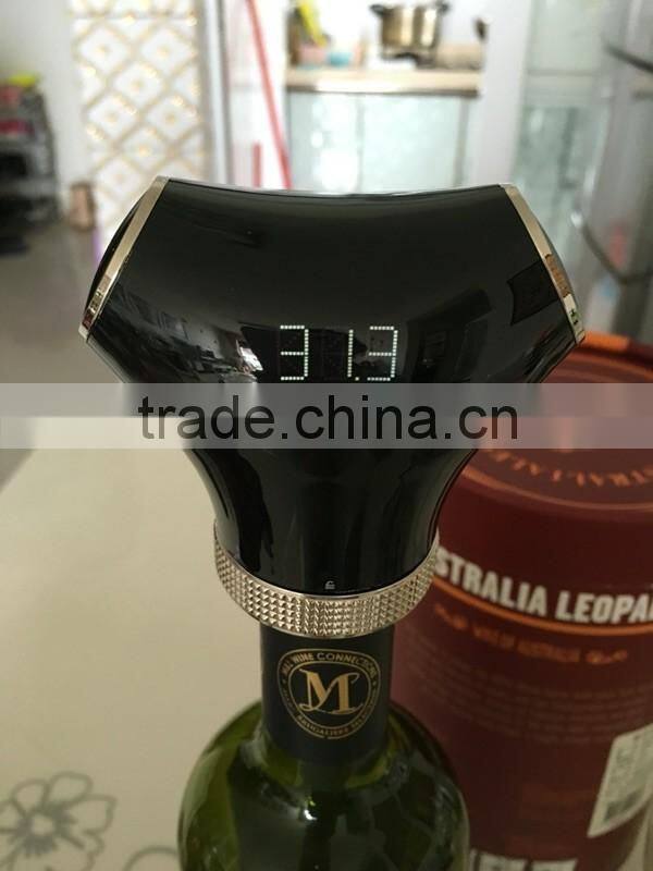 Automatic Dispenser Smart Intelligent Wine Vacuum Pump Wine Preserver With LED Temperature Showing Bar Tools Champagne Stopper