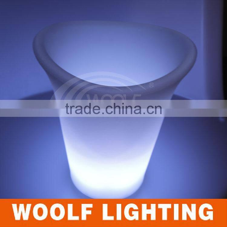Young People Loved Outdoor Bar LED Lighting Ice Bucket