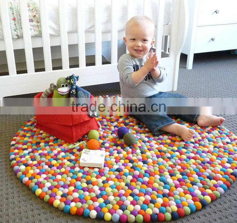 2017 New Products Handmade Craft eco friendly 2cm Wool Nepal Felt material Dryer Balls Necklace for Jewelry Beads Made in China