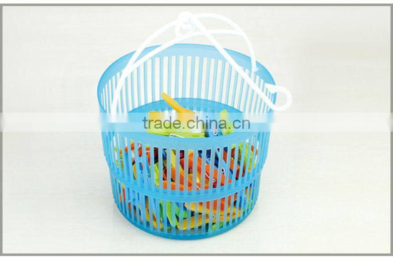 high quality cheap plastic basket with cloth peg clips