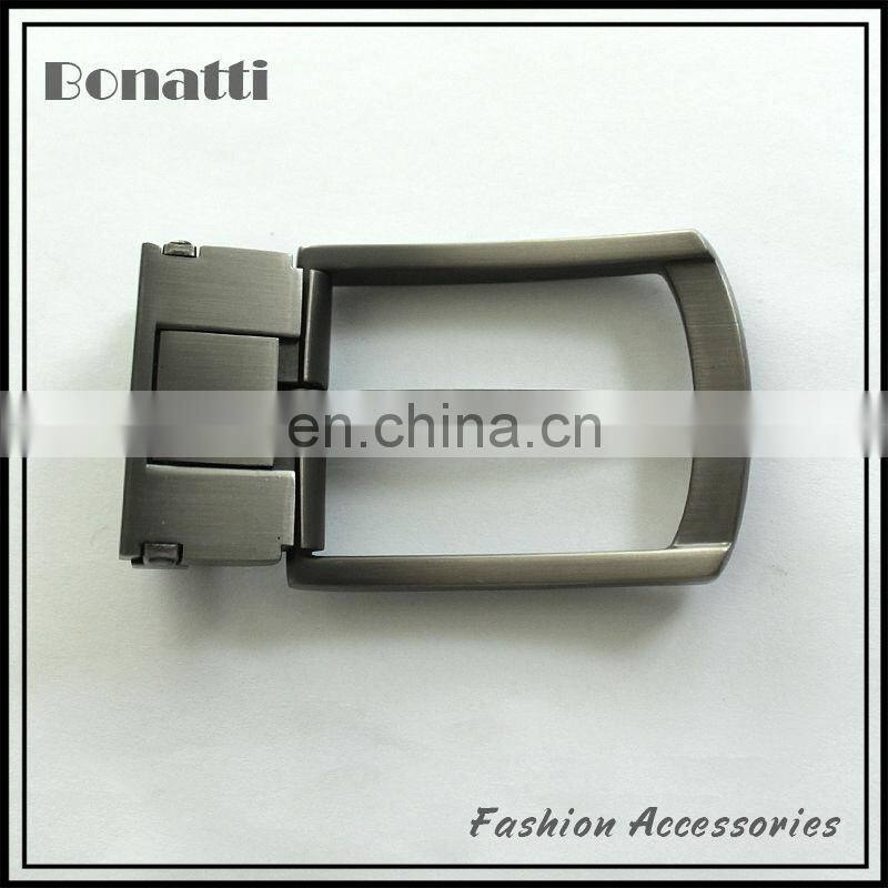 auto iron custom belt buckles