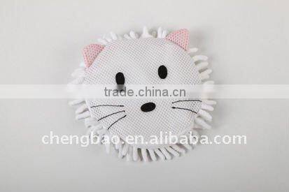 Chenille computer screen cleaner ball