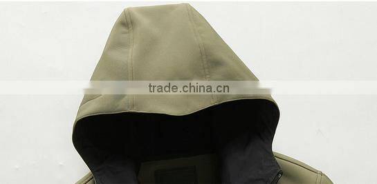 Custom men sofeshell jackets with hat