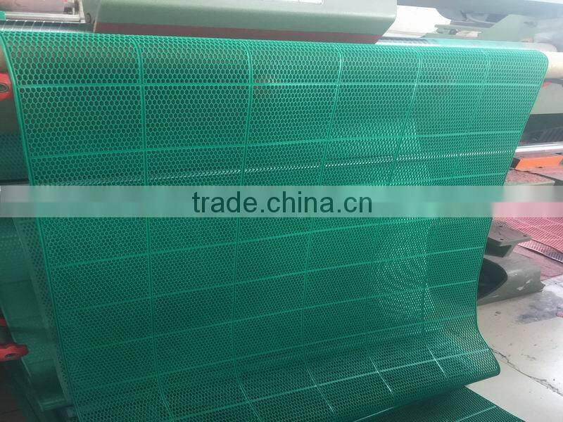 Swimming pool antifatigue mat