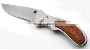 K1503 Folding knife with wooden handle