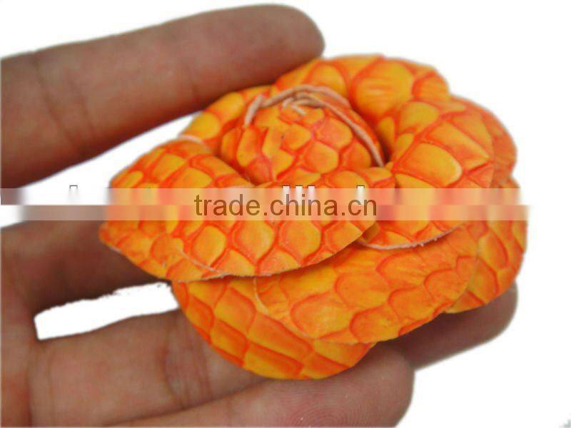 LF0205 New design decorative fake leather flower brooch