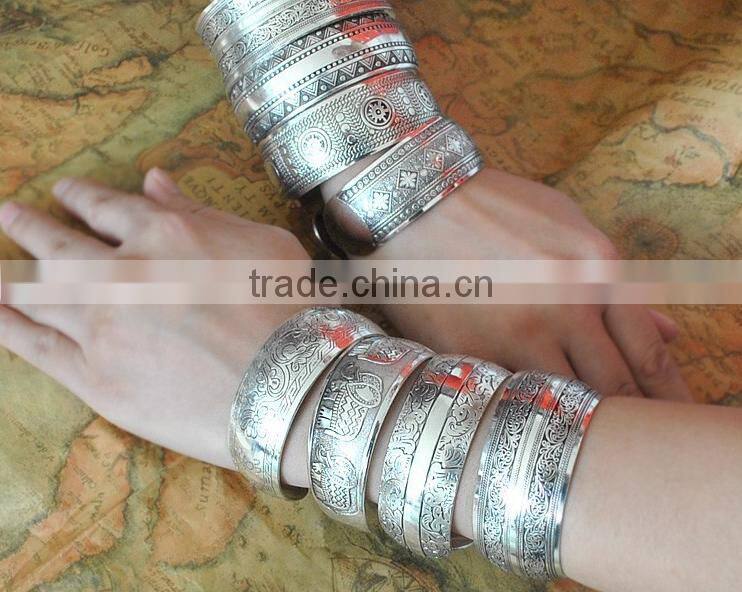 2016 antique silver cuff bangle new custom design cuff bangle wholesale cheap zinc alloy bangle