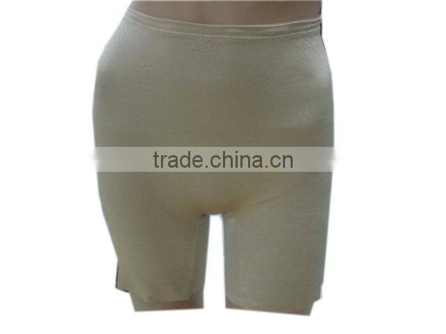 ladies fashion emb flower bike shorts / panties