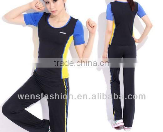 88% Nylon 12% Spandex Girls Pants Wearing Yoga Suit