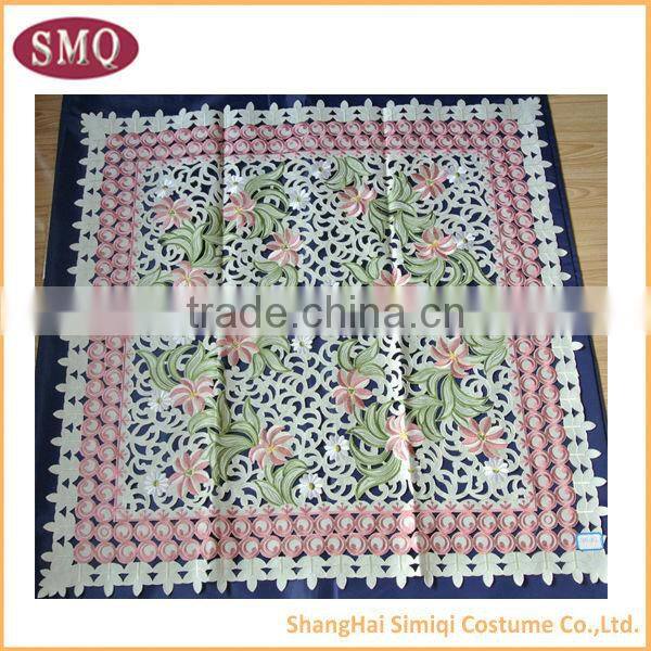 beautiful design embroidery tablecloth set