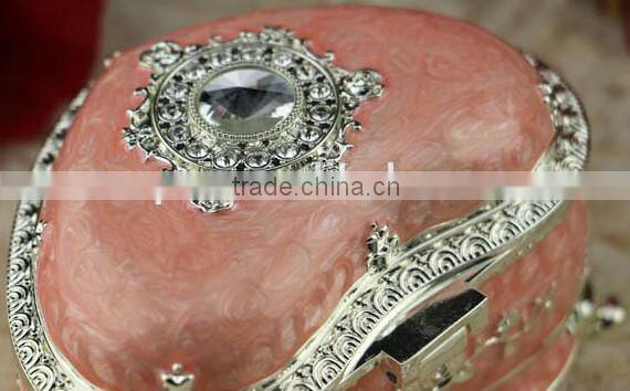 luxury handmade custom heart shaped sliver plating European style lead tin zinc alloy metal jewelry box accessories gift box
