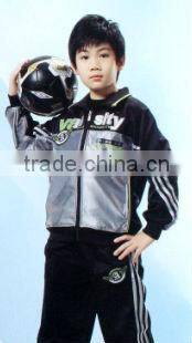 Bright warp knitted fabric for sportswear