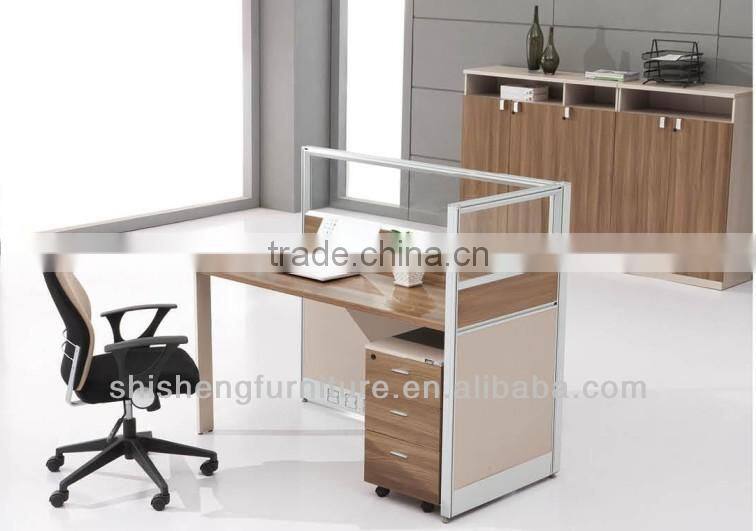 one People Seat Wood Office Partition