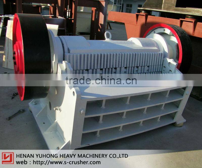 2013 YUHONG Mobile Crushing Plant for sale